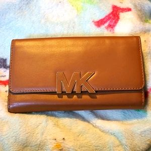 Micheal Kors Wallet
